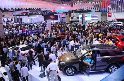 Thị trường ô tô hiện chứng kiến làn sóng giảm giá tại nhiều phân khúc Thị trường ô tô hiện chứng kiến làn sóng giảm giá tại nhiều phân khúc a1