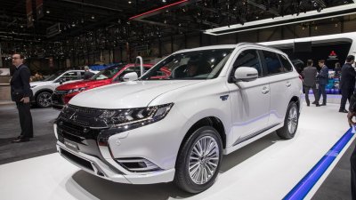 Lãi suất vay mua xe Mitsubishi Outlander năm 2019 thấp nhất là bao nhiêu? 1 Lãi suất vay mua xe Mitsubishi Outlander năm 2019 thấp nhất là bao nhiêu?
