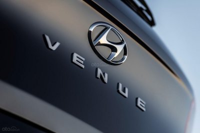 Crossover cỡ nhỏ Hyundai Venue 2020 Crossover cỡ nhỏ Hyundai Venue 2020 - đuôi xe
