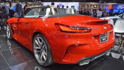 BMW Z4 2019 - ảnh 3 BMW Z4 2019 - đuôi xe 1