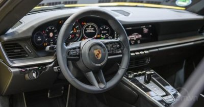 Porsche 911 2020 ra mắt thị trường Châu Á với giá bán 8,87 tỷ đồng - ảnh 3 Porsche 911 2020 ra mắt thị trường Châu Á với giá bán 8,87 tỷ đồng - nội thất