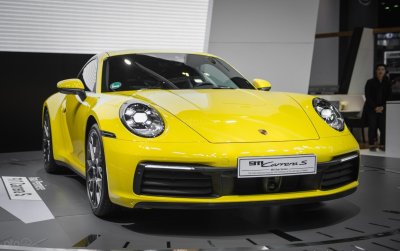 Porsche 911 2020 ra mắt thị trường Châu Á với giá bán 8,87 tỷ đồng - đầu xe