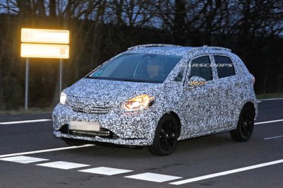 Honda Jazz 2020 chạy thử, lộ nội thất mới mẻ Honda Jazz 2020 chạy thử, lộ nội thất mới mẻ1