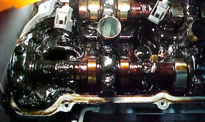 Dầu tổng hợp giữ động cơ sạch hơn Dầu tổng hợp giữ động cơ sạch hơn