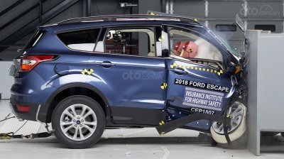 Các hãng xe tốn nhiều tiền bạc cho việc thử nghiệm va chạm Ford Escape thử nghiệm va chạm