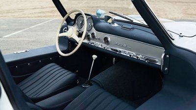 Nội thất bên trong xe thể thao Mercedes 300SL Nội thất Mercedes 300SL