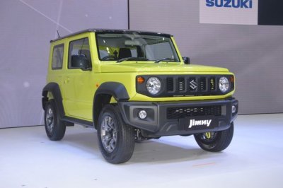 Suzuki Jimny trình làng tại Thái Lan, giá hơn 900 triệu đồng Suzuki Jimny trình làng tại Thái Lan, giá hơn 900 triệu đồng.