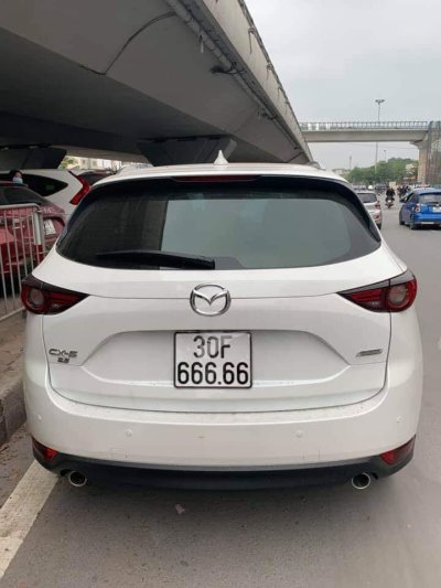 Mazda CX-5 đeo biển ngũ quý 6 siêu chất a2