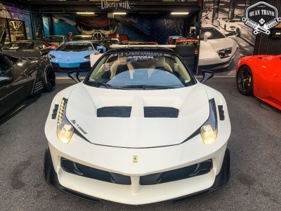 Liberty Walk nổi tiếng trong giới độ xe với các gói bodykit Liberty Walk nổi tiếng