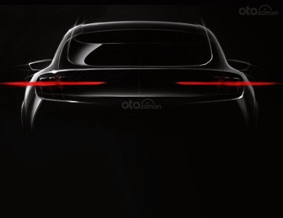Ảnh nhá hàng mẫu SUV chạy điện của Ford Đuôi xe SUV chạy điện của Ford