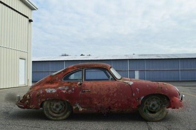 Porsche 356 "cổ, nát" được chào giá 2 tỷ đồng gây “sốc” 3 Porsche 356 "cổ, nát" được chào giá 2 tỷ đồng gây “sốc”3aa