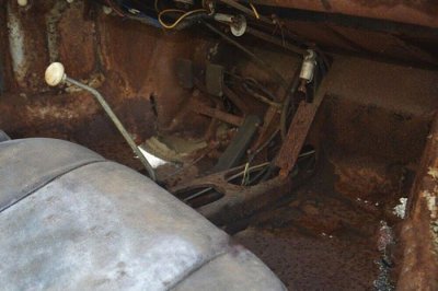 Porsche 356 "cổ, nát" được chào giá 2 tỷ đồng gây “sốc” 4 Porsche 356 "cổ, nát" được chào giá 2 tỷ đồng gây “sốc”4aa