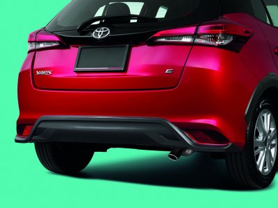 Phụ kiện ngoại thất chính hãng của Toyota Yaris - Ảnh 4 Phụ kiện ngoại thất chính hãng của Toyota Yaris - Ảnh 4.