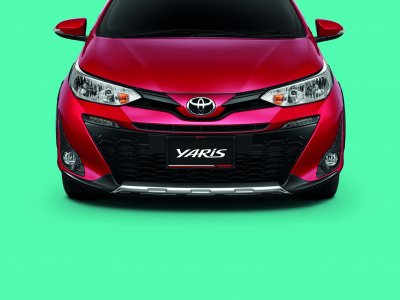 Phụ kiện ngoại thất chính hãng của Toyota Yaris - Ảnh 8 Phụ kiện ngoại thất chính hãng của Toyota Yaris - Ảnh 8.