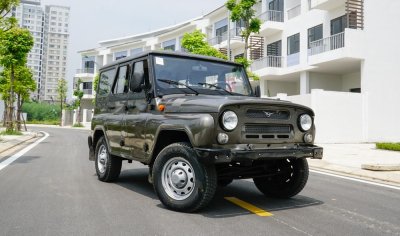 Mẫu xe UAZ Hunter từng được đưa về Việt Nam bán thử nghiệm trong năm 2017 Mẫu xe UAZ Hunter từng được đưa về Việt Nam bán thử nghiệm trong năm 2017...