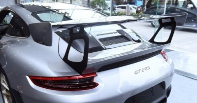 Porsche 911 GT2 RS được bổ sung vào bộ sưu tập xe 911 riêng của ông Vũ Porsche 911 GT2 RS