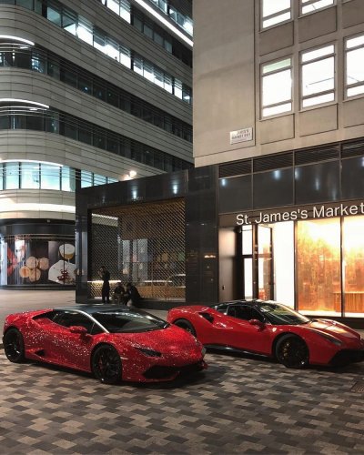 Lamborghini Huracan nạm 1,3 triệu viên pha lê của nhà thiết kế người Anh Lamborghini Huracan nạm 1,3 triệu viên pha lê