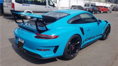 Bộ đôi Porsche 911 gần 40 tỷ được bàn giao cho đại gia đất Sài Thành 4 Bộ đôi Porsche 911 gần 40 tỷ được bàn giao cho đại gia đất Sài Thànhghdfh