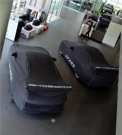 Bộ đôi Porsche 911 gần 40 tỷ được bàn giao cho đại gia đất Sài Thành Bộ đôi Porsche 911 gần 40 tỷ được bàn giao cho đại gia đất Sài Thànhdfh