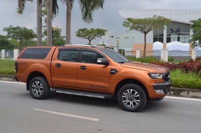 Cuộc đua gấp rút, nhiều khách hàng mua xe bán tải "chạy" phí trước bạ vẫn bị "trượt" 2 Cuộc đua gấp rút, nhiều khách hàng mua xe bán tải "chạy" phí trước bạ vẫn bị "trượt"hgfg