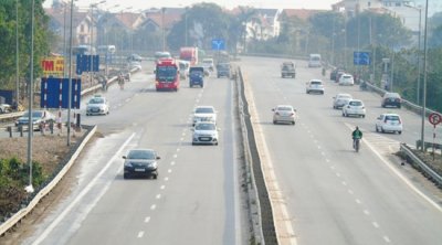 Một số hình thức vi phạm giao thông có tính chất nghiêm trọng có thể bị tước bằng lái xe vĩnh viễn Một số hình thức vi phạm giao thông có tính chất nghiêm trọng có thể bị tước bằng lái xe vĩnh viễn...