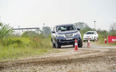 Nissan Việt Nam chính thức áp dụng giá bán mới từ 15/4, Terra giảm tới 60 triệu đồng 3 Nissan Việt Nam chính thức áp dụng giá bán mới từ 15/4, Terra giảm tới 60 triệu đồng a3