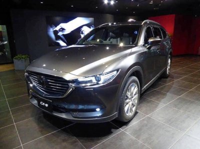 Một số hình ảnh của Mazda CX-8 xuất hiện tại thị trường "láng giềng" Malaysia.