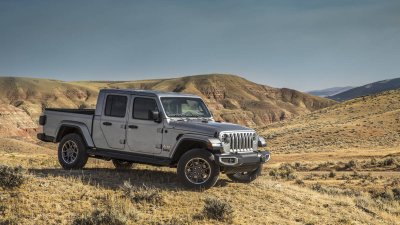 Jeep Gladiator 2020 chuẩn bị được bán ra vào hè năm nay, cạnh tranh với Ford Ranger 29 Jeep Gladiator 2020 chuẩn bị được bán ra vào hè năm nay, cạnh tranh với Ford Rangerdtuy6