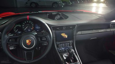 Porsche 911 Speedster 2019 - ảnh 4 Porsche 911 Speedster 2019 nội thất