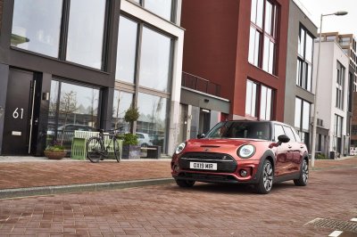 Mini Clubman 2020 đầu xe