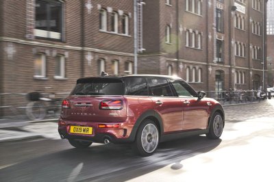Mini Clubman 2020 - ảnh 3 Mini Clubman 2020 đuôi xe
