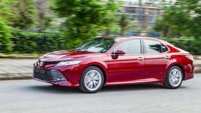 Ảnh thực tế Toyota Camry 2019 trước ngày ra mắt Việt Nam a6