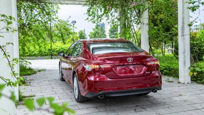 Ảnh thực tế Toyota Camry 2019 trước ngày ra mắt Việt Nam a7