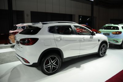 Hết nhái Range Rover, xe Trung Quốc Landwind lại "đạo" Mercedes GLA 7 Hết nhái Range Rover, xe Trung Quốc Landwind lại "đạo" Mercedes GLA 8