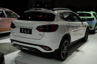 Hết nhái Range Rover, xe Trung Quốc Landwind lại "đạo" Mercedes GLA 4 Hết nhái Range Rover, xe Trung Quốc Landwind lại "đạo" Mercedes GLA 5