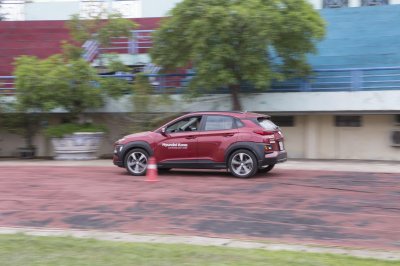 Hyundai Kona cũng là 1 sản phẩm được quan tâm tại gian hàng Hyundai tại Hội chợ Oto.com.vn.