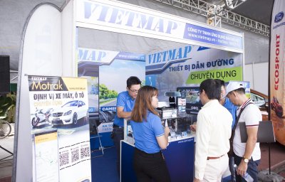 Cận cảnh không khí náo nhiệt ngày đầu tiên tại Hội chợ Oto.com.vn - Ảnh 10 Cận cảnh không khí náo nhiệt ngày đầu tiên tại Hội chợ Oto.com.vn - Ảnh 10.
