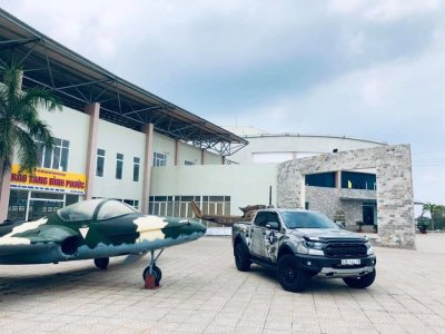 Ford Ranger Raptor "thay áo" thành chiến đấu cơ "chất lừ" 9 Ford Ranger Raptor "thay áo" thành chiến đấu cơ "chất lừ"9a