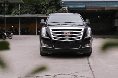 Cadillac Escalade ESV 2019 nhập khẩu tư nhân vào Việt Nam giá hơn 10 tỷ đồng - Ảnh 3 Cadillac Escalade ESV 2019 nhập khẩu tư nhân vào Việt Nam giá hơn 10 tỷ đồng - Ảnh 3.