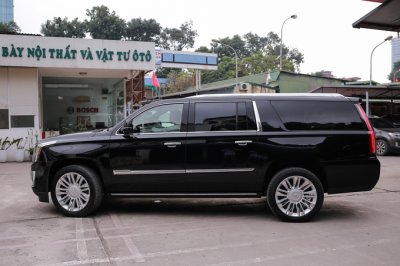 Cadillac Escalade ESV 2019 nhập khẩu tư nhân vào Việt Nam giá hơn 10 tỷ đồng - Ảnh 1.