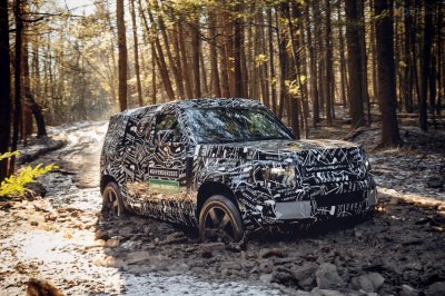 Land Rover Defender 2020