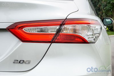 Cụm đèn hậu Toyota Camry 2.0G 2019...