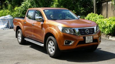 Bán tải 600 triệu đồng nên mua nhất a4 Nissan Navara bản E tại Việt Nam