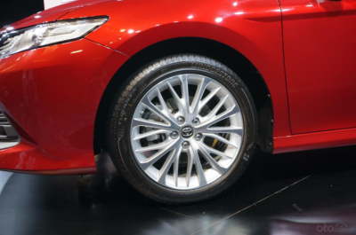 Toyota Camry 2019 ra mắt tại Việt Nam 7 Toyota Camry 2019 7