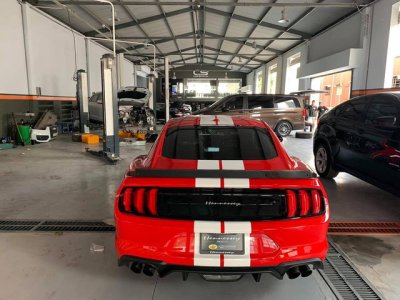 Ford Mustang Hennessey sức mạnh “khủng” cập cảng Sài Gòn, nhanh chóng xuất hiện trên phố 5 Ford Mustang Hennessey sức mạnh “khủng” cập cảng Sài Gòn, nhanh chóng xuất hiện trên phố5a