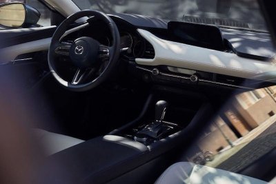 Mazda3 thế hệ mới gắn động cơ hiệu năng cao? a4 Ảnh chụp nội thất Mazda3 2019