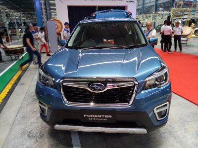 Subaru Forester 2019 về tới Việt Nam, rẻ hơn phiên bản cũ a2 Subaru Forester 2019 về tới Việt Nam, rẻ hơn phiên bản cũ a2.