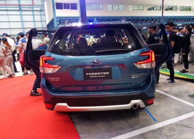 Subaru Forester 2019 về tới Việt Nam, rẻ hơn phiên bản cũ a5 Subaru Forester 2019 về tới Việt Nam, rẻ hơn phiên bản cũ a5.