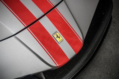 “Siêu ngựa” Ferrari 488 SVR độc nhất Việt Nam thay “áo mới” 6 “Siêu ngựa” Ferrari 488 SVR độc nhất Việt Nam thay “áo mới”6a
