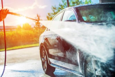 Chăm sóc và bảo dưỡng ô tô sau đi chơi ngày lễ - Vệ sinh ngoại thất Chăm sóc và bảo dưỡng ô tô sau đi chơi ngày lễ - Vệ sinh ngoại thất